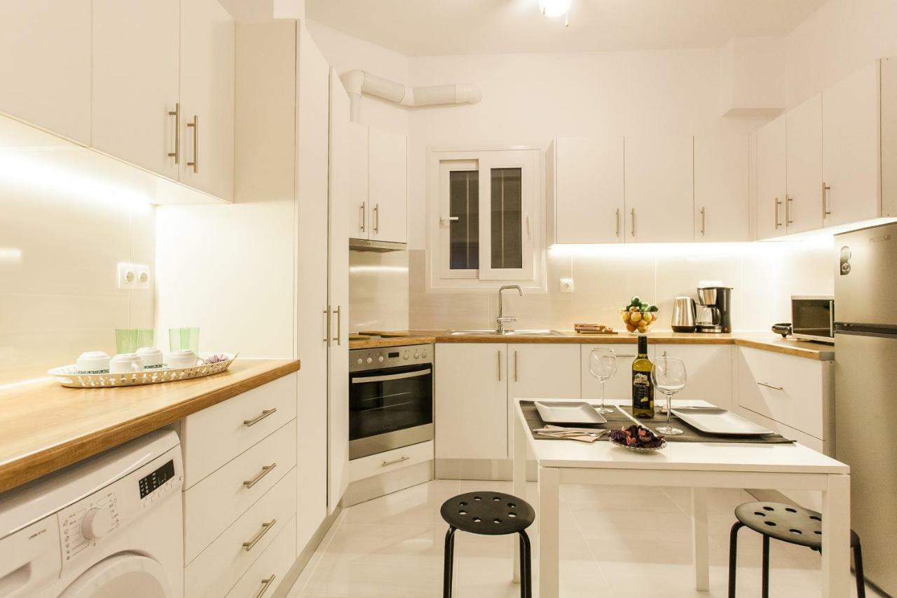 Classy Private Double Rooms In Apartment Next To Acropolis Athena Bagian luar foto