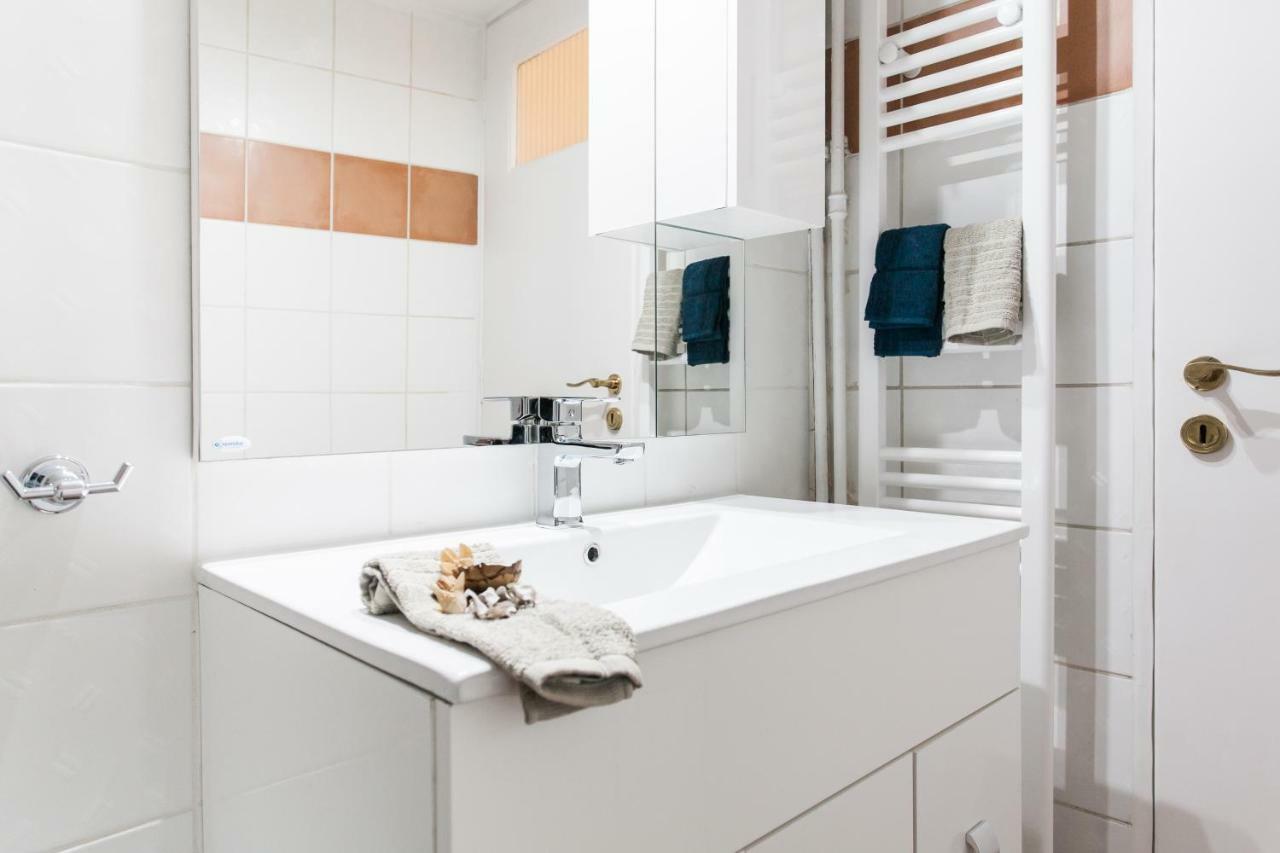 Classy Private Double Rooms In Apartment Next To Acropolis Athena Bagian luar foto